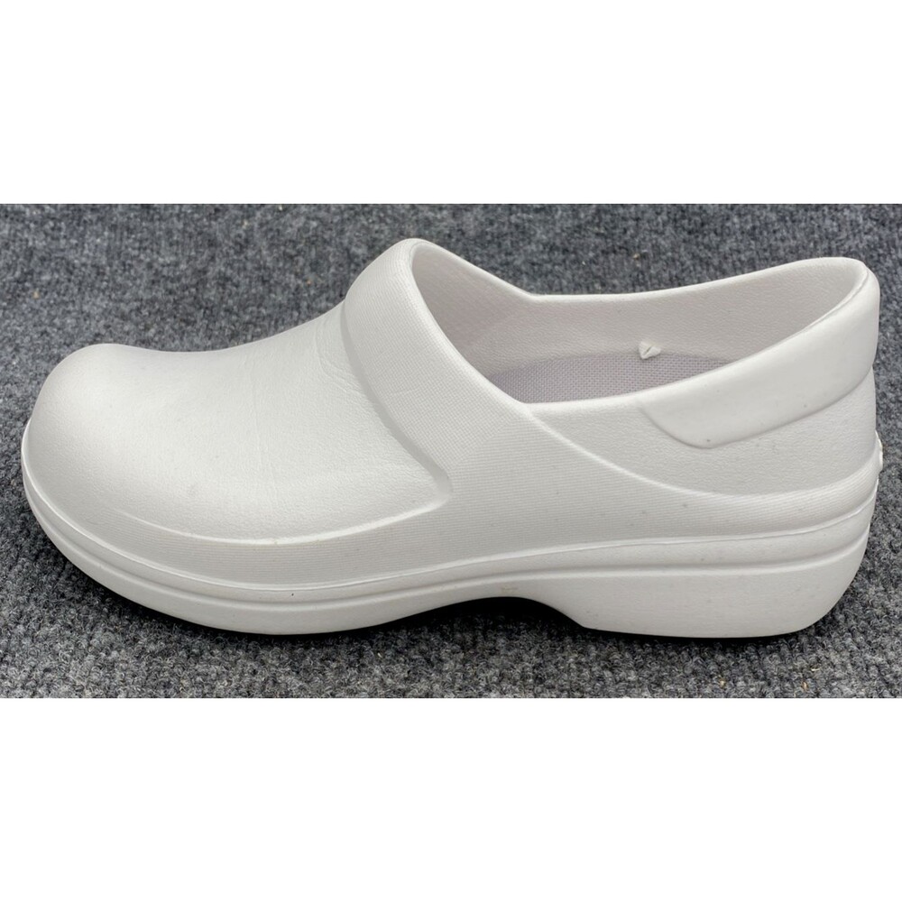 Crocs Neria Pro II Clog Women's Size 9 White Work Shoes Slip Resistant Relaxed F
